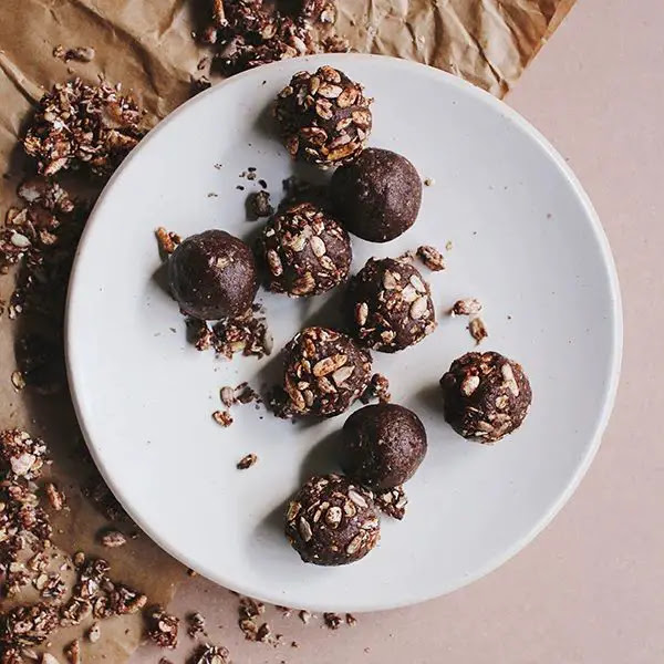 Snack Ayurvédico: Bolinhas de Energia com Ashwagandha