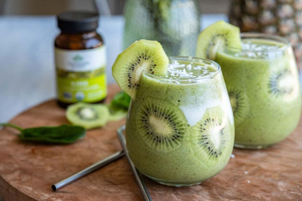 Smoothie Verde com Amla e Sementes de Tukmaria